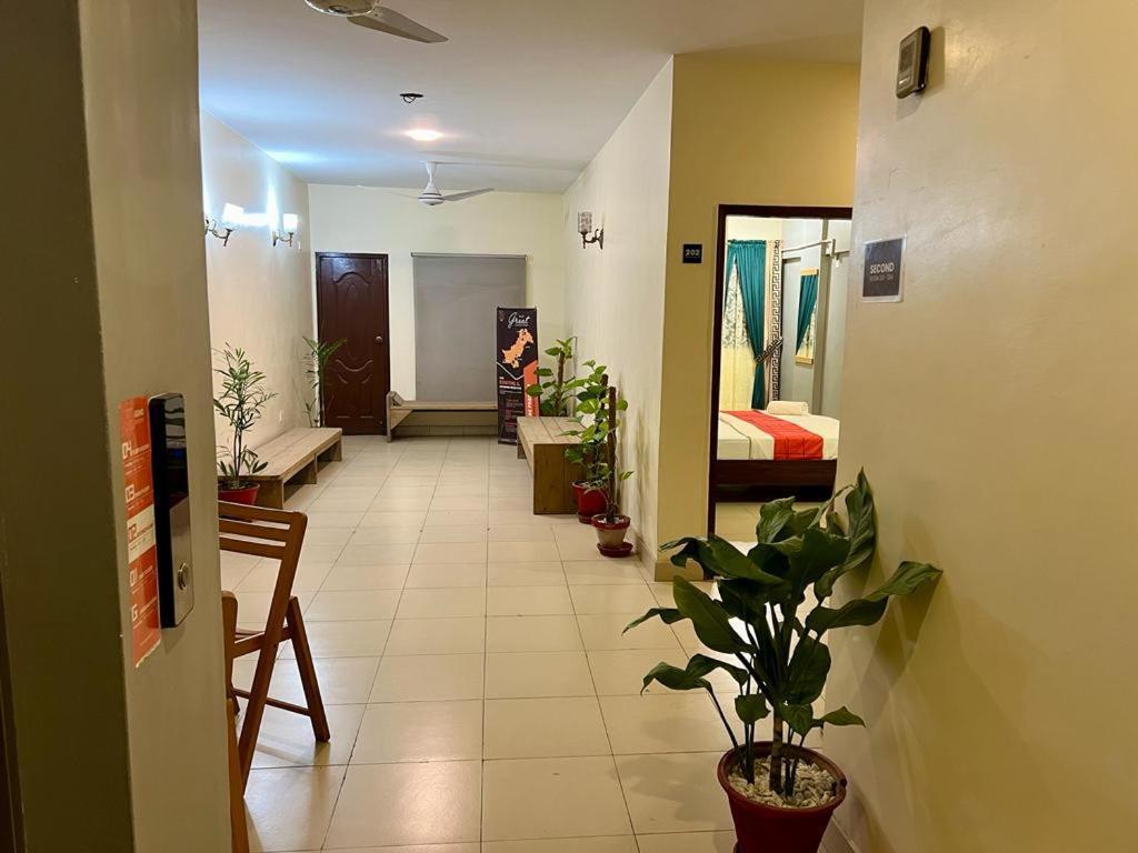 Hotel Rooms Dha 卡拉奇 外观 照片