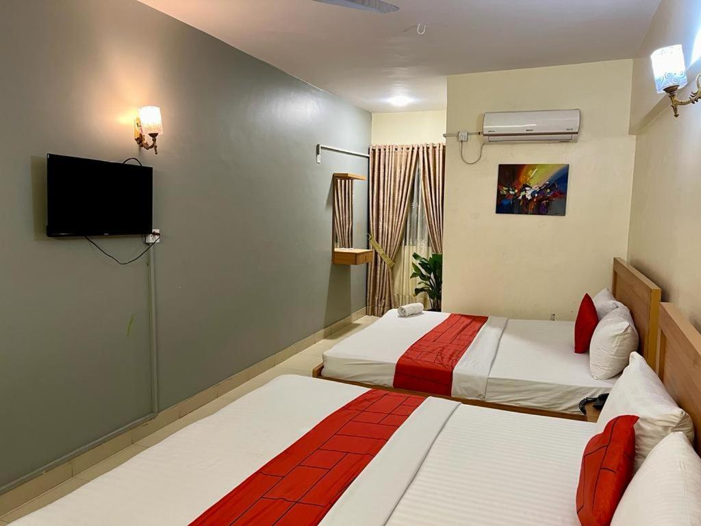 Hotel Rooms Dha 卡拉奇 外观 照片