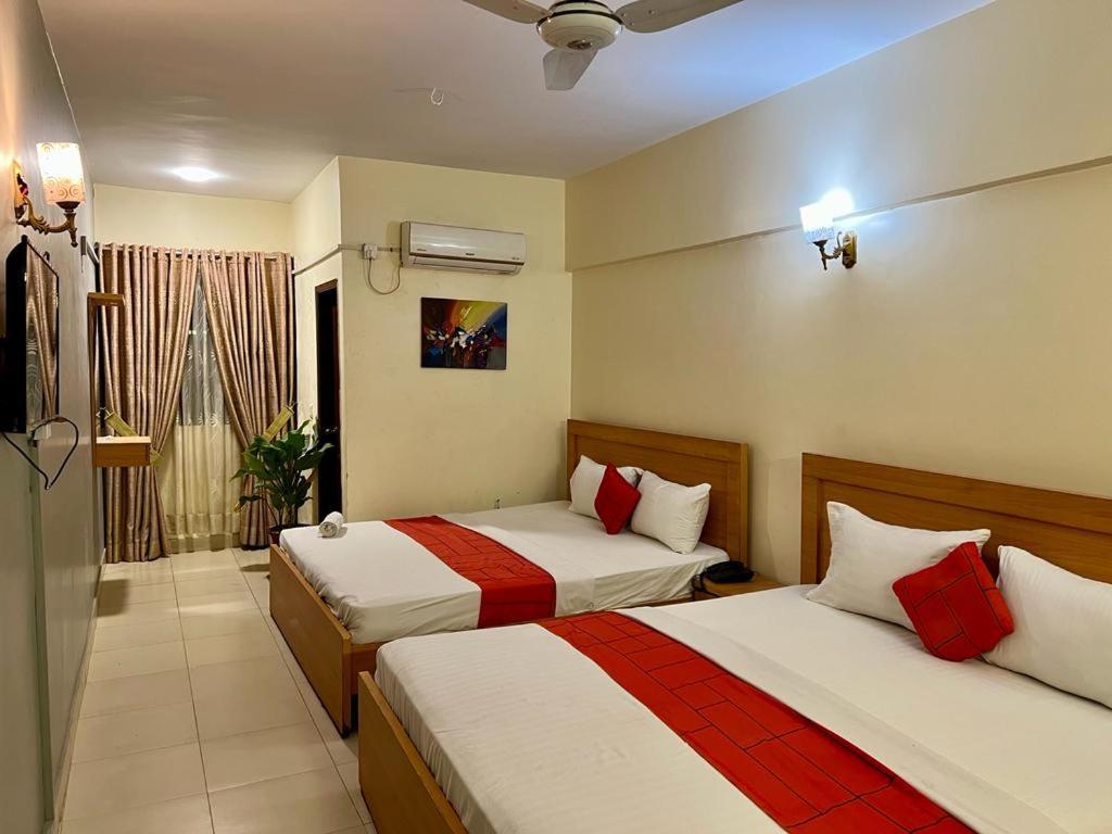 Hotel Rooms Dha 卡拉奇 外观 照片