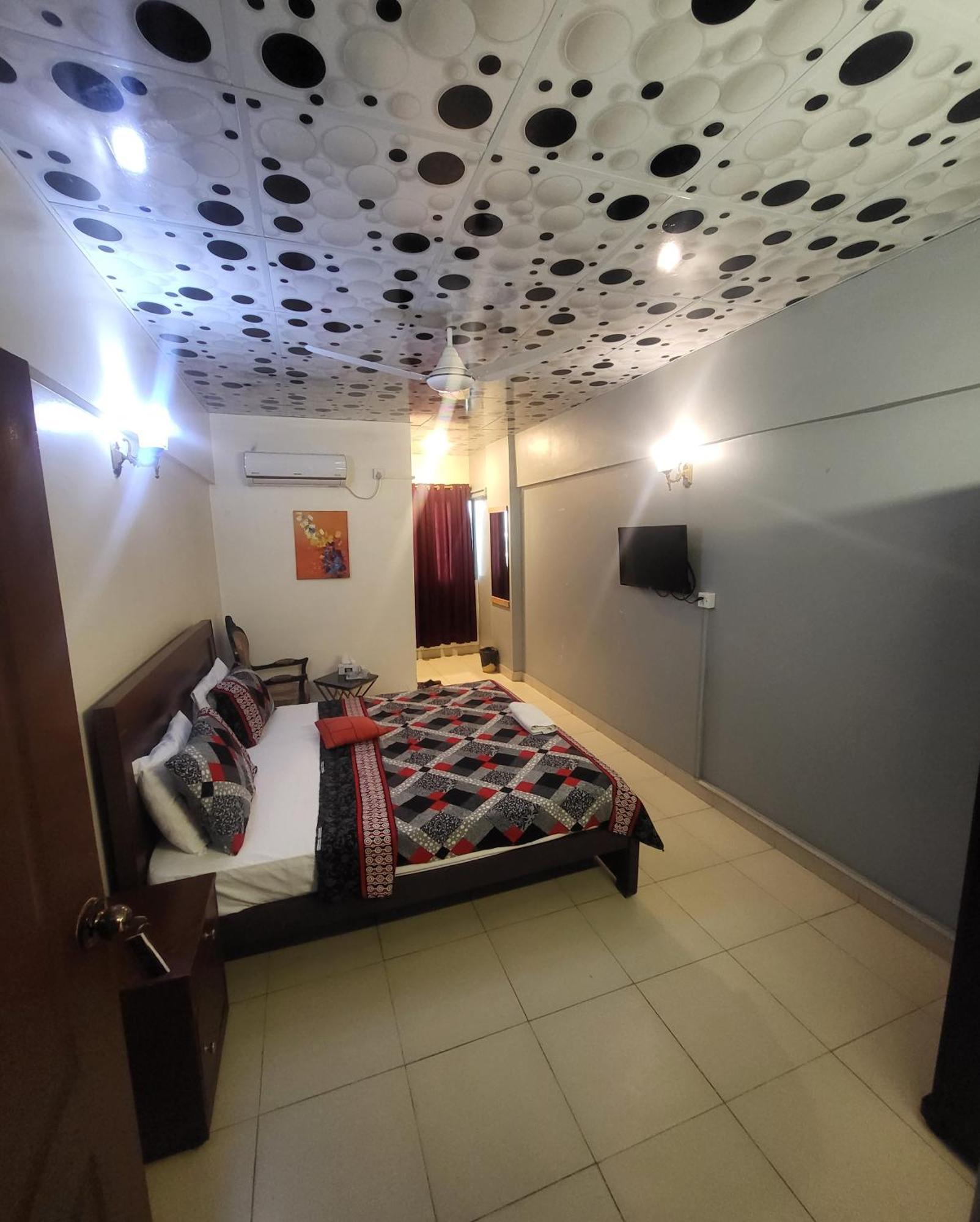 Hotel Rooms Dha 卡拉奇 外观 照片