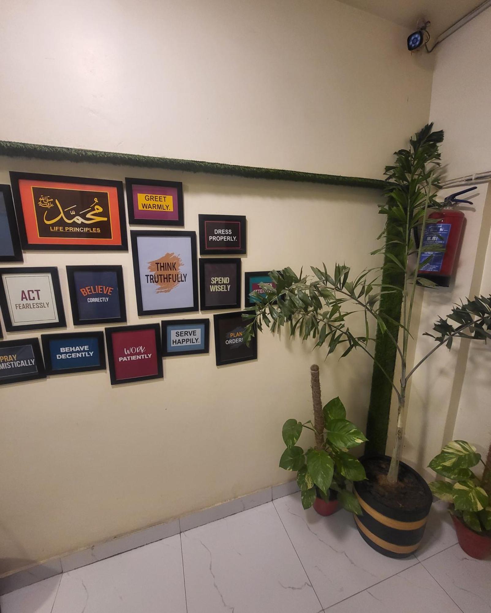 Hotel Rooms Dha 卡拉奇 外观 照片